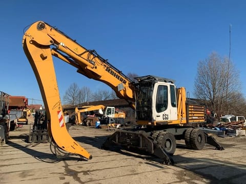 2012 Liebherr A924C LITRONIC material handler, side view 2012 Liebherr A924C LITRONIC material handler, side view