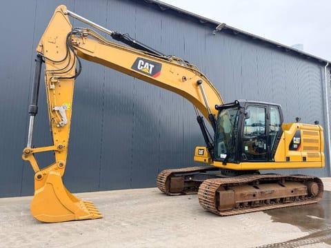 2018 Caterpillar 323 crawler excavator side view 2018 Caterpillar 323 crawler excavator side view