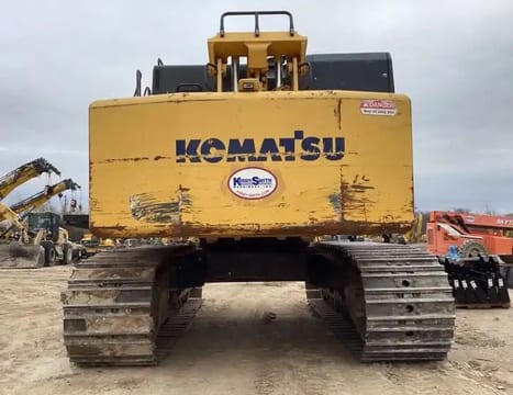 2020 Komatsu PC800 crawler excavator rear view 2020 Komatsu PC800 crawler excavator rear view