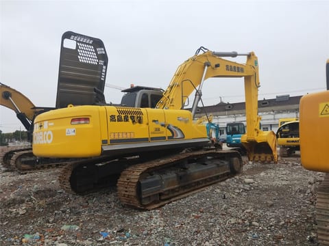 Kobelco SK350D crawler excavator, rear three-quarter view Kobelco SK350D crawler excavator, rear three-quarter view