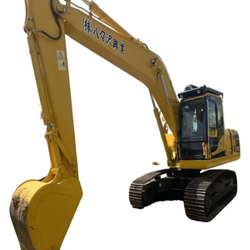 2021 Komatsu PC200 crawler excavator, front three-quarter view 2021 Komatsu PC200 crawler excavator, front three-quarter view