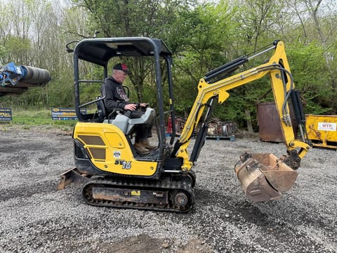 2019 Yanmar SV16 mini excavator side view 2019 Yanmar SV16 mini excavator side view