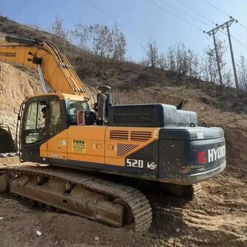 2020 Hyundai 520VS crawler excavator, rear three-quarter view 2020 Hyundai 520VS crawler excavator, rear three-quarter view