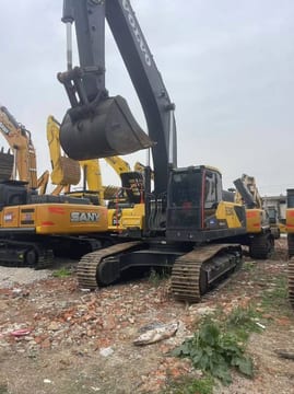 2023 Volvo EC350E crawler excavator, front three-quarter view 2023 Volvo EC350E crawler excavator, front three-quarter view