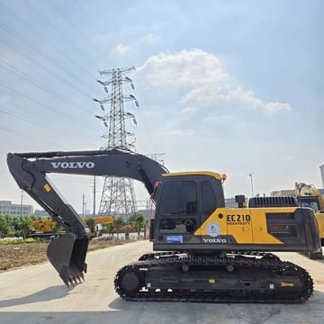 2023 Volvo EC210 crawler excavator, side profile view 2023 Volvo EC210 crawler excavator, side profile view