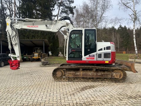 2018 Takeuchi TB2150R crawler excavator side view 2018 Takeuchi TB2150R crawler excavator side view