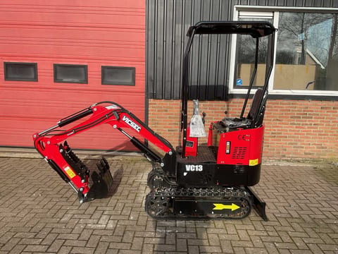 Vicsec VC13 mini excavator, side view Vicsec VC13 mini excavator, side view