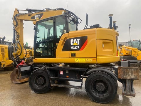 2018 Caterpillar M317F wheel excavator, side profile view 2018 Caterpillar M317F wheel excavator, side profile view