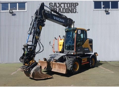 2017 Volvo EWR150E wheel excavator, side profile view 2017 Volvo EWR150E wheel excavator, side profile view