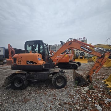 2018 Doosan DX60W wheel excavator side view 2018 Doosan DX60W wheel excavator side view