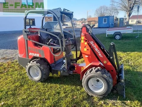 2024 Schäffer 2028 SLT mini loader, side view 2024 Schäffer 2028 SLT mini loader, side view