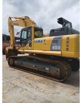 2020 Komatsu PC450-8 crawler excavator, rear three-quarter view 2020 Komatsu PC450-8 crawler excavator, rear three-quarter view