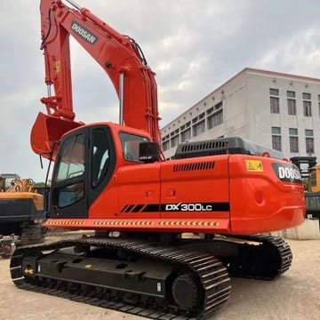2023 Doosan DX300LC crawler excavator, rear three-quarter view 2023 Doosan DX300LC crawler excavator, rear three-quarter view
