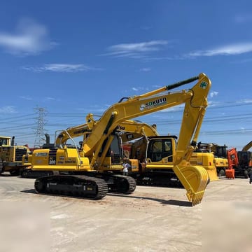 2022 Komatsu PC200-8 Raupenbagger, Seitenansicht 2022 Komatsu PC200-8 Raupenbagger, Seitenansicht