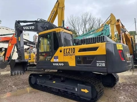 2024 Volvo EC210D crawler excavator, side view 2024 Volvo EC210D crawler excavator, side view