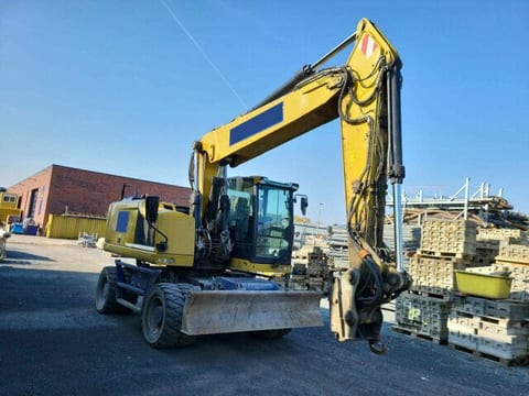 2018 Caterpillar M322F wheel excavator, side view 2018 Caterpillar M322F wheel excavator, side view