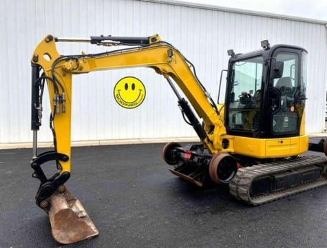 2013 Caterpillar 305.5E mini excavator, side view 2013 Caterpillar 305.5E mini excavator, side view