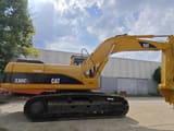 Caterpillar 330CL crawler excavator side view