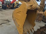 2009 Caterpillar 330BL crawler excavator bucket close-up