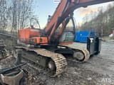1998 Hitachi EX165 crawler excavator, side view