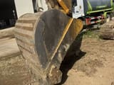 2012 Caterpillar 323DL crawler excavator bucket view