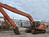 2006 Doosan DX340LC crawler excavator, side view