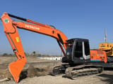 Hitachi ZAXIS 200 crawler excavator, side view