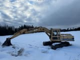 1984 Kobelco K907C crawler excavator, side view