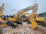 2015 Caterpillar 320B crawler excavator, side view