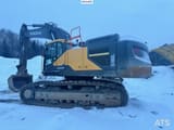 2020 Volvo EC480EL crawler excavator, side profile view