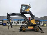 2016 Volvo EW160E wheel excavator side view