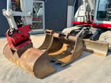 2017 Takeuchi TB2150R crawler excavator with buckets