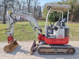 2018 Takeuchi TB23R mini excavator side view