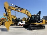 2025 Caterpillar 320D2 paletli ekskavatör, yandan görünüm