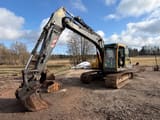 2004 Volvo EC140BLC crawler excavator, side view