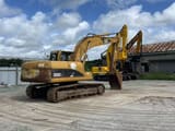 Excavadora de orugas Caterpillar 320CL 2017, vista trasera tres cuartos