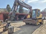 2005 Volvo EW140B wheel excavator, front three-quarter view