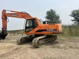 2008 Doosan DH225LC-7 crawler excavator, side view