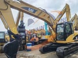 2018 Caterpillar 320CL crawler excavator, side view