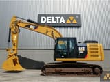 2017 Caterpillar 320FL crawler excavator, side view