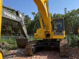 2017 Komatsu PC400-7 crawler excavator, front three-quarter view