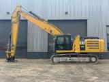 2015 Caterpillar 336F crawler excavator, side view