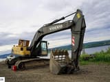 2008 Volvo EC240CL crawler excavator, side view