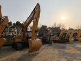 Excavator pe senile 2022 Caterpillar 320CL, vedere frontală trei sferturi