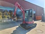 Mole M25ZT mini excavator, three-quarter front view