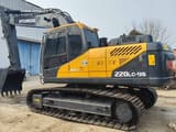 2016 Hyundai R220LC-9S crawler excavator, side view