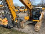 2018 Liebherr R926 crawler excavator, front three-quarter view