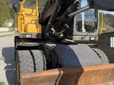 2009 Volvo EW140C wheel excavator front view