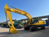 2019 Komatsu PC400-8 crawler excavator, side view