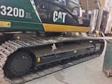 2024 Caterpillar 320D2L paletli ekskavatör yandan görünüm